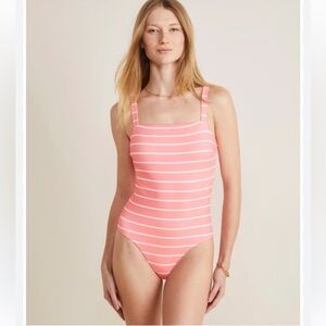 NWT Vineyard Vines Pink and White Striped One Piece Square Neck Swimsuit, XS